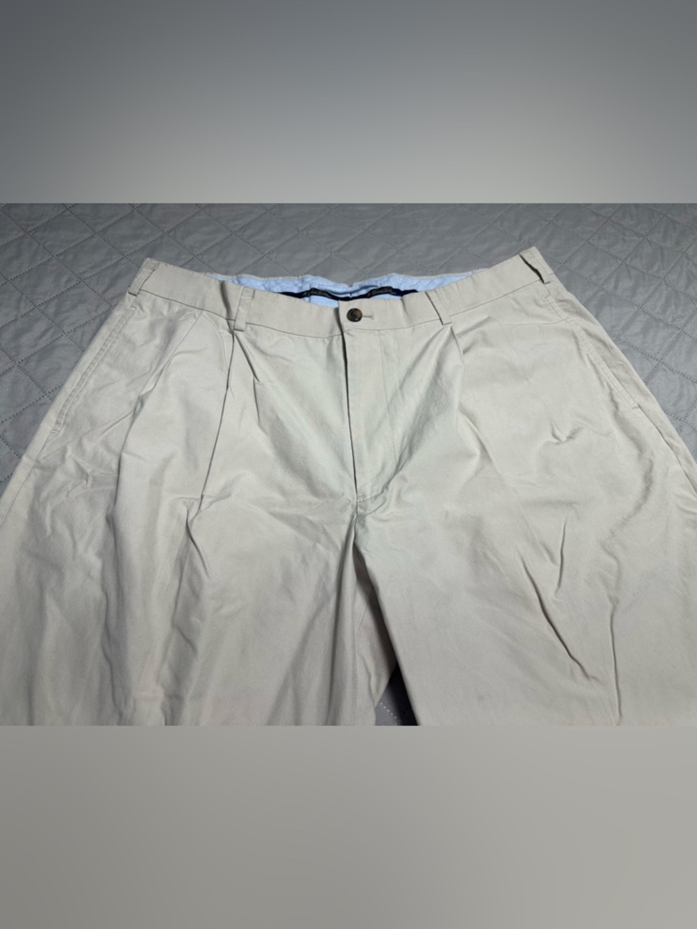 Brooks Men's Light Khaki Pleated Dress Pants